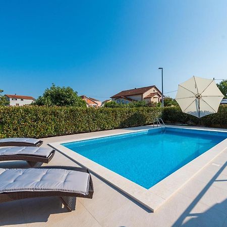 Villa Petra S Bazenom, Rostiljem I Parkingom Zadar Exterior foto