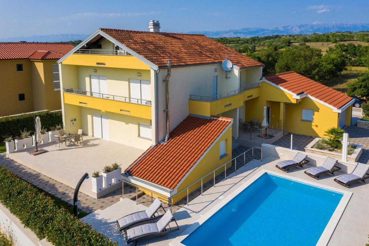 Villa Petra S Bazenom, Rostiljem I Parkingom Zadar Exterior foto